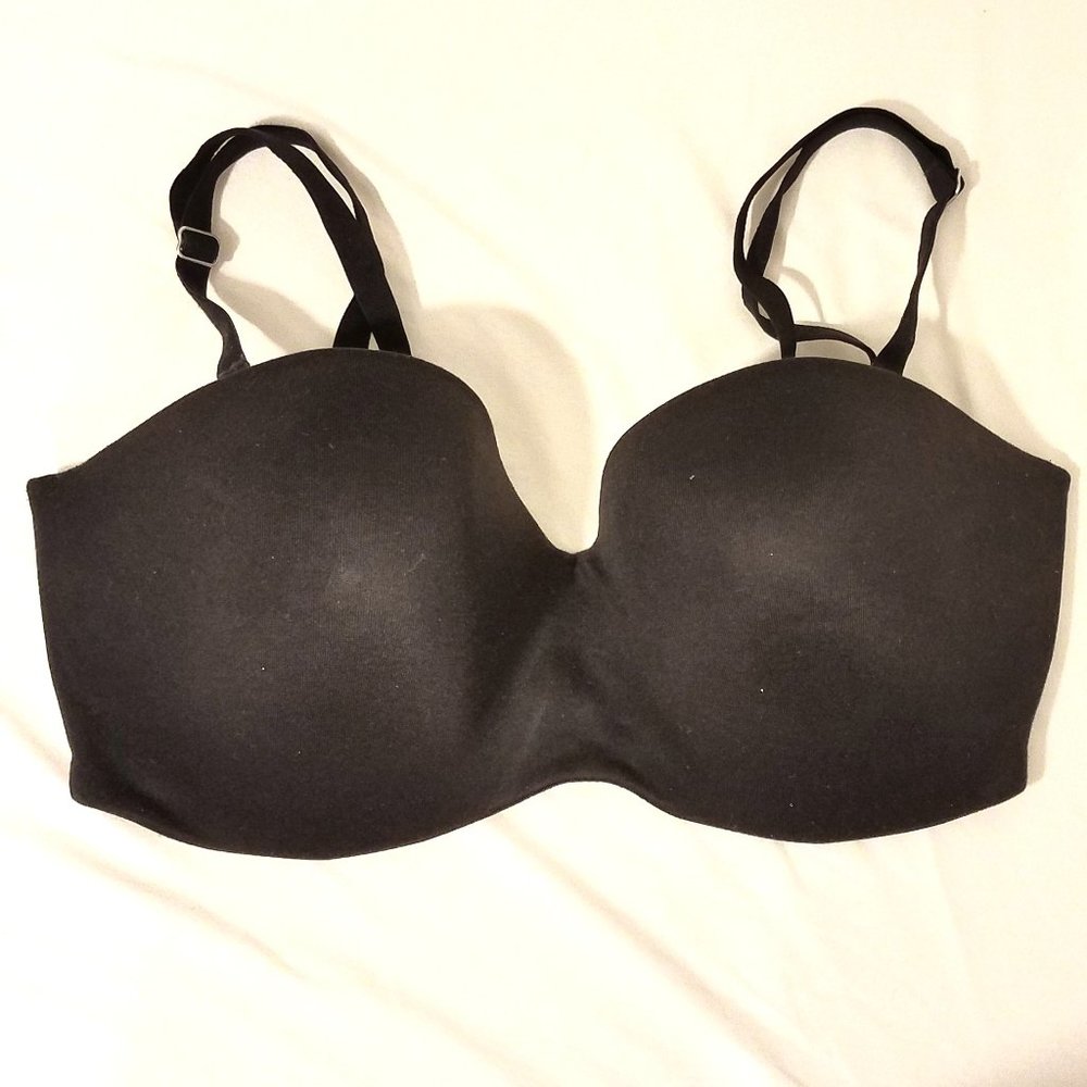 Victoria Secrets Body by Victoria 34DD EUC 2 FOR 1